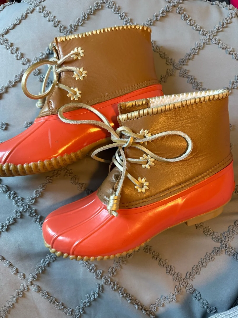 NWOT Jack Rodger’s winter duck boots size 9